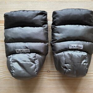 7 A.M. Enfant Warmmuffs - Gray